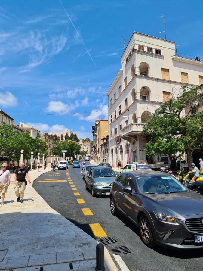 Hostel Mare Šibenik Buitenkant foto