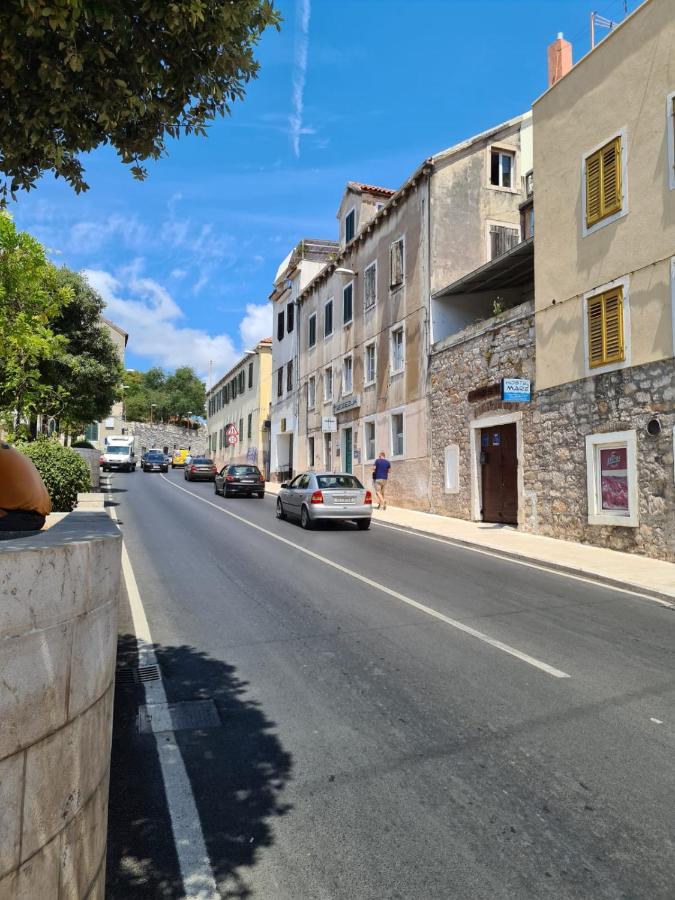 Hostel Mare Šibenik Buitenkant foto
