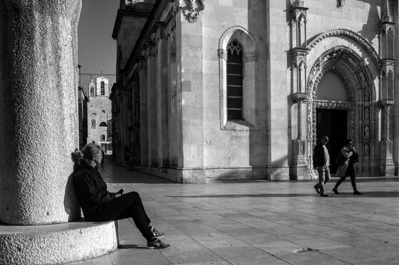 Hostel Mare Šibenik Buitenkant foto