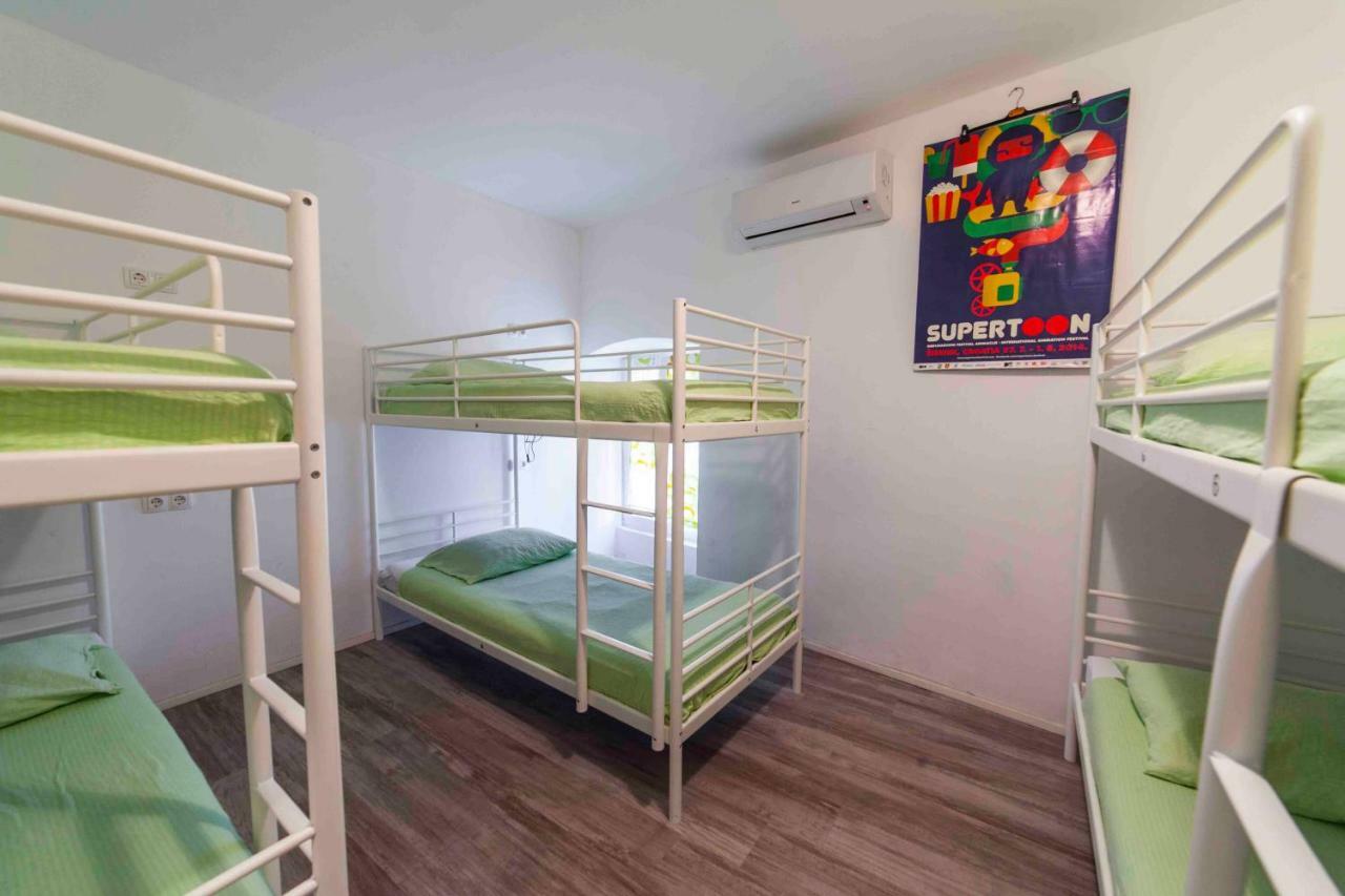 Hostel Mare Šibenik Buitenkant foto