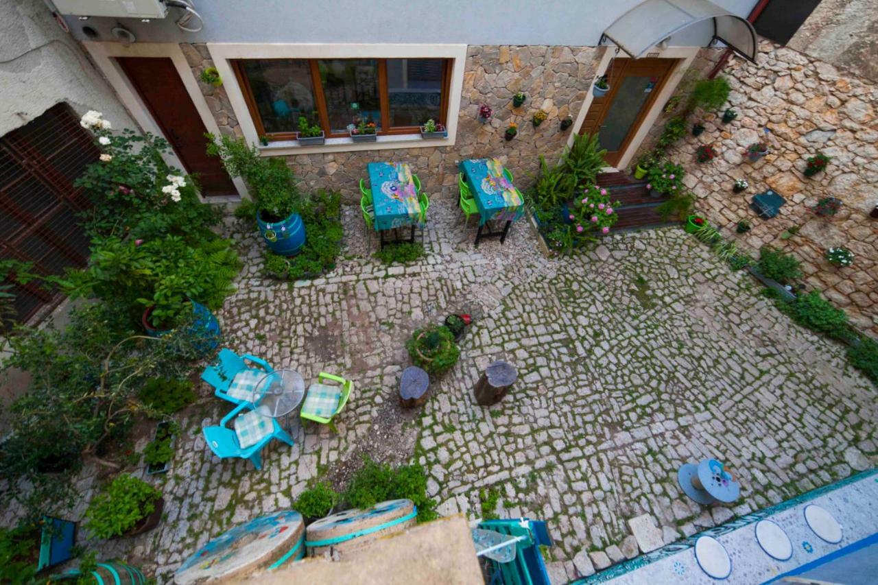 Hostel Mare Šibenik Buitenkant foto