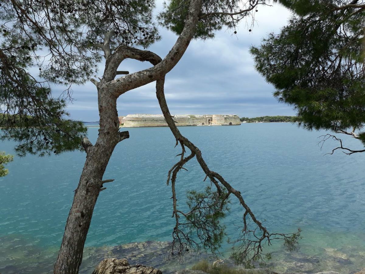 Hostel Mare Šibenik Buitenkant foto